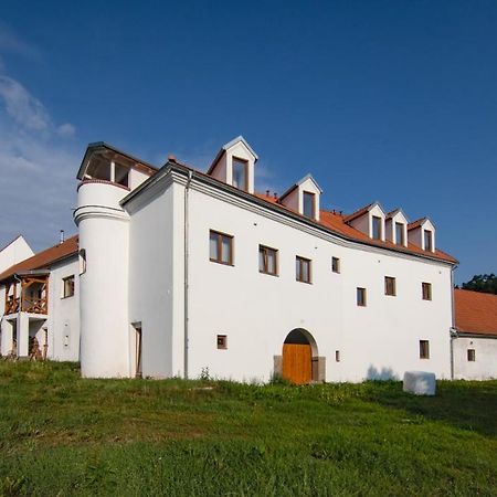 Residence Tvrz Skocice Екстериор снимка