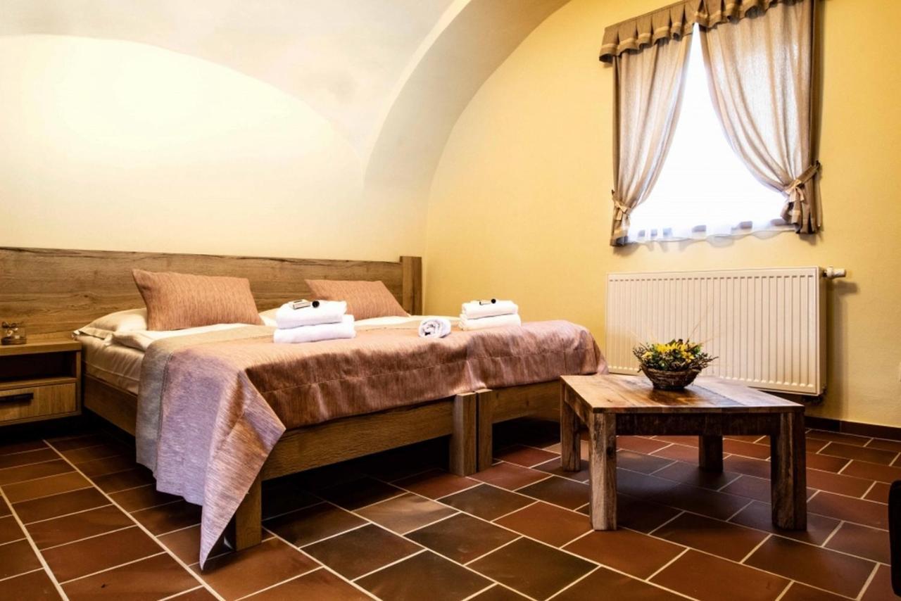 Residence Tvrz Skocice Екстериор снимка