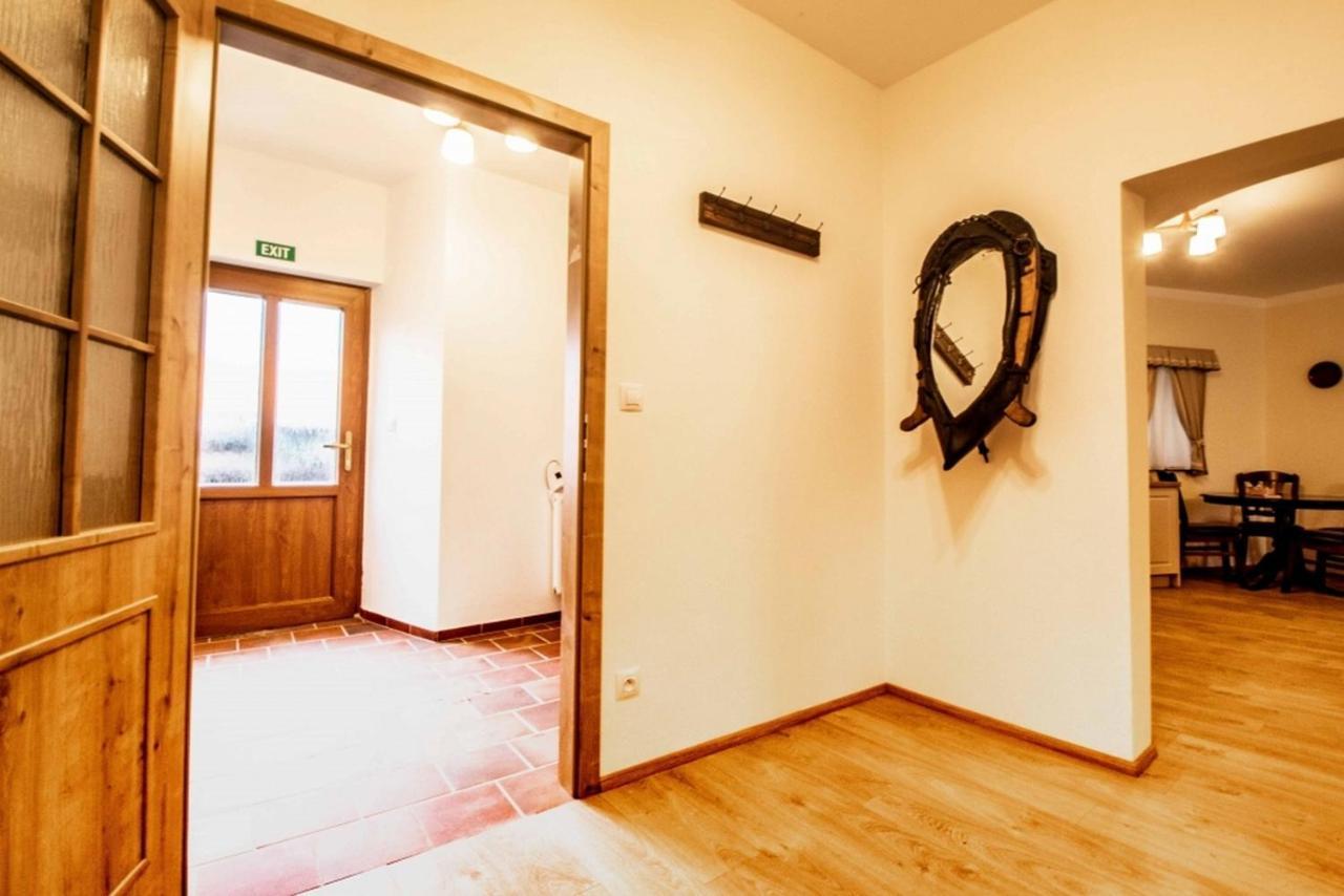 Residence Tvrz Skocice Екстериор снимка
