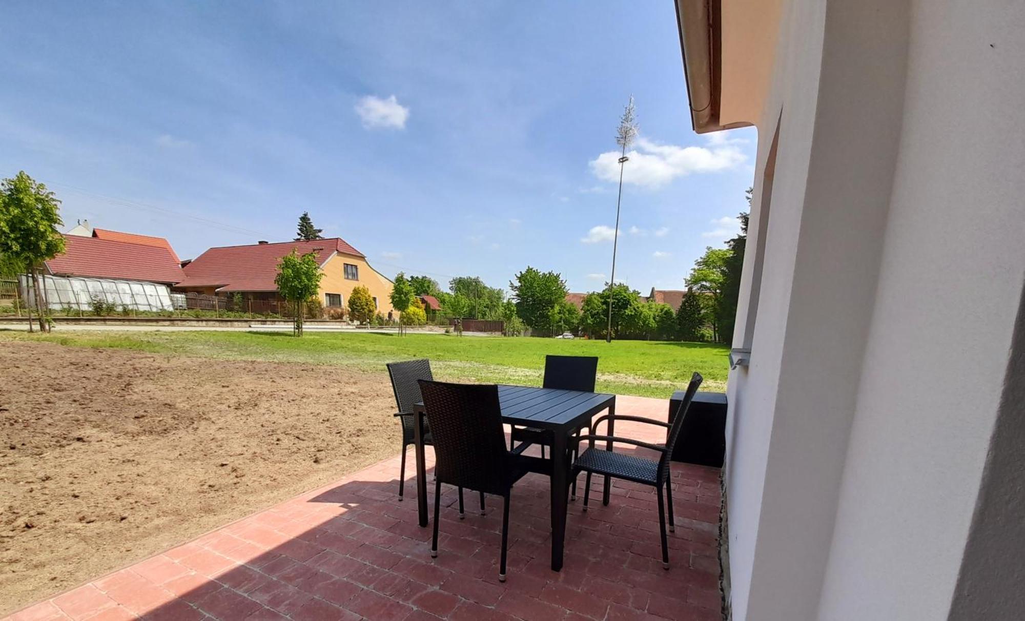 Residence Tvrz Skocice Екстериор снимка