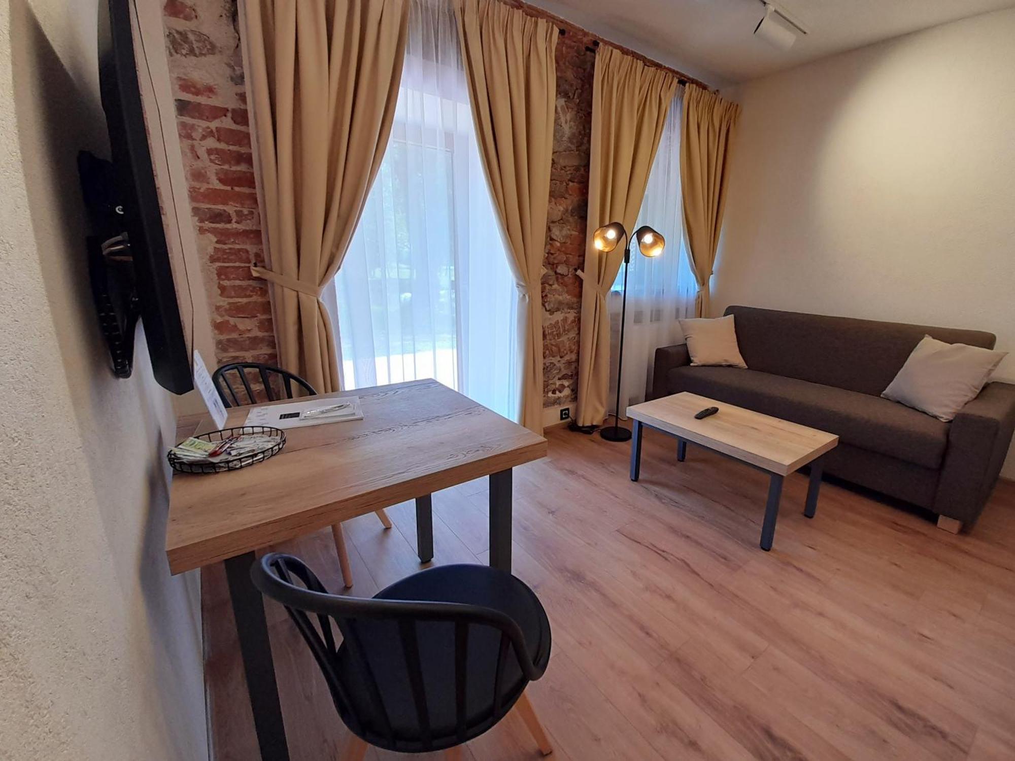Residence Tvrz Skocice Екстериор снимка
