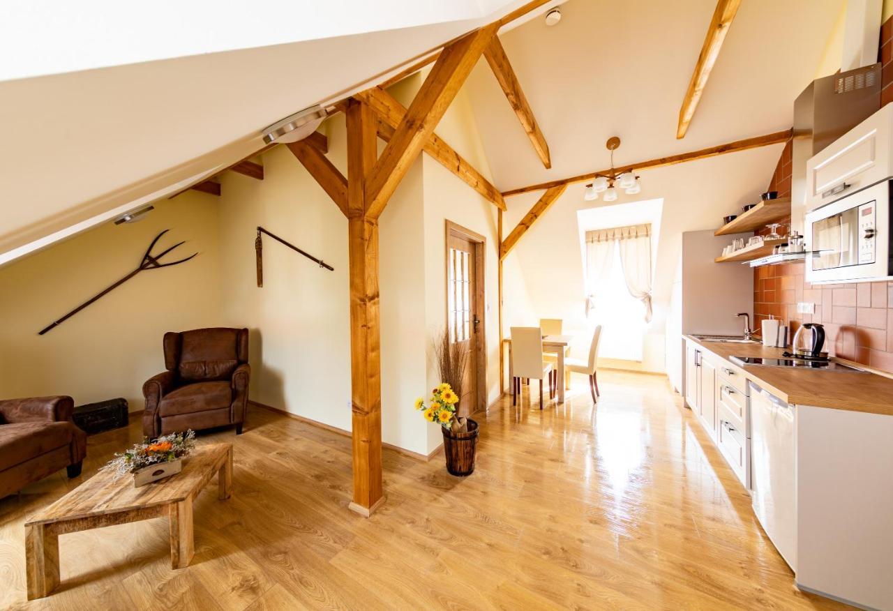 Residence Tvrz Skocice Екстериор снимка