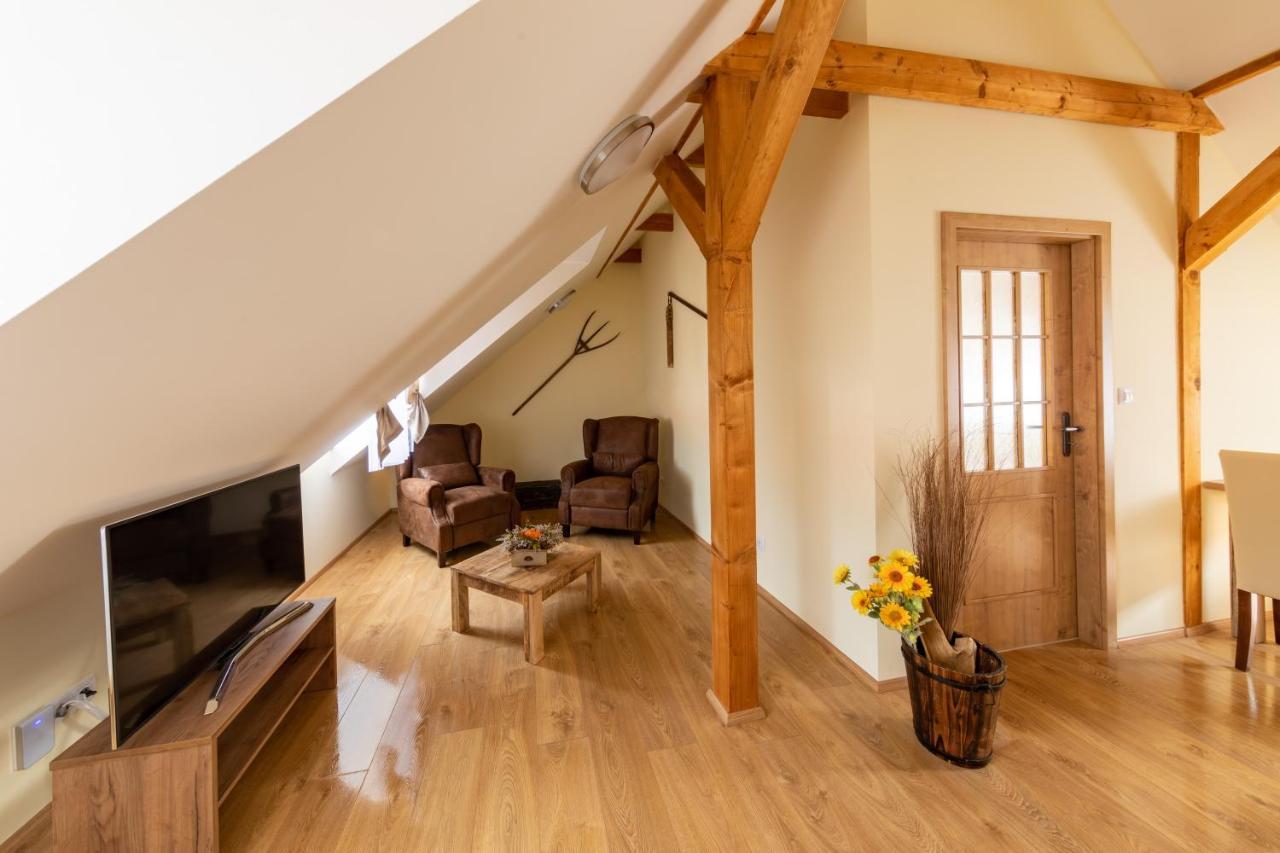 Residence Tvrz Skocice Екстериор снимка