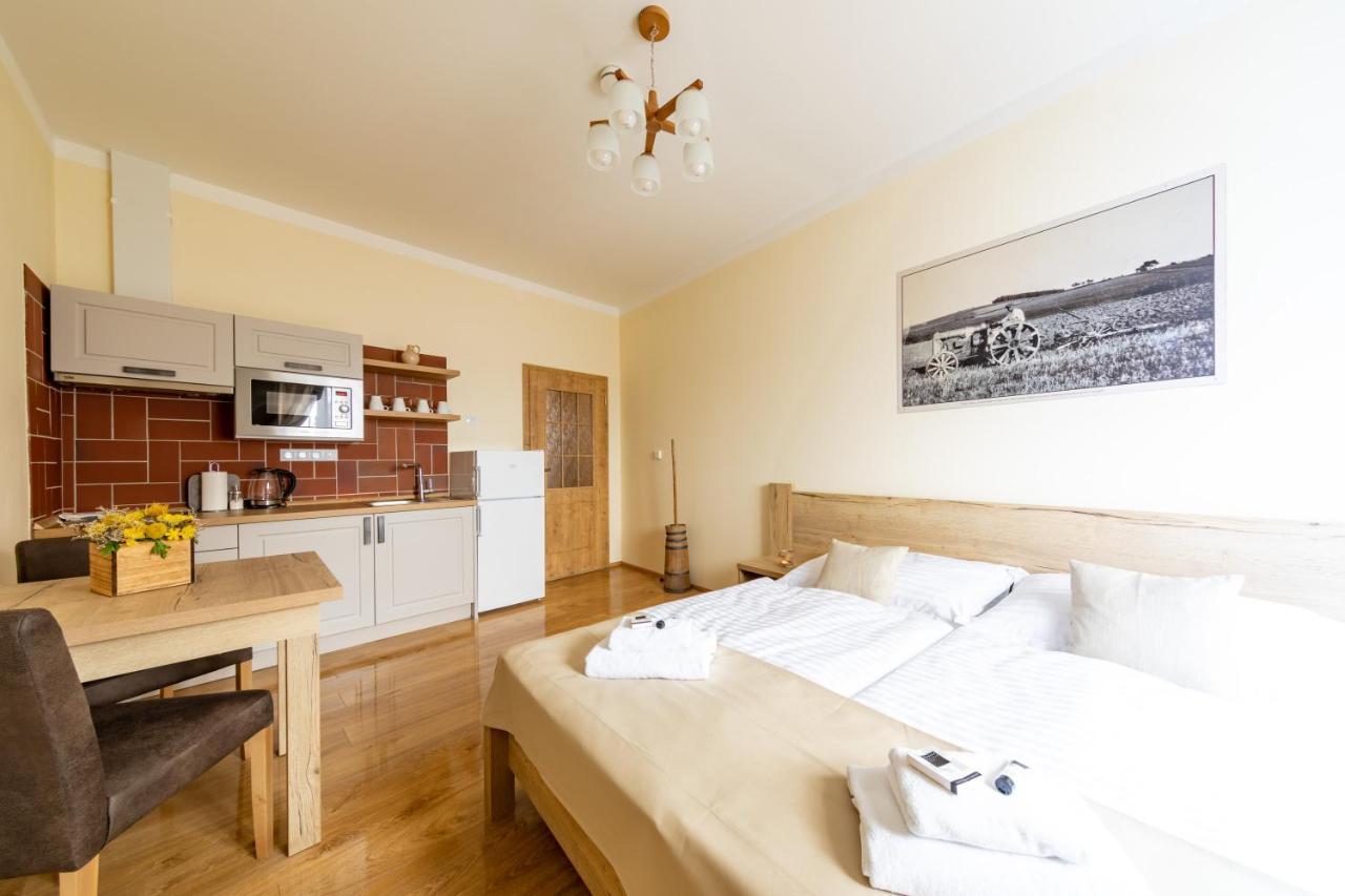 Residence Tvrz Skocice Екстериор снимка